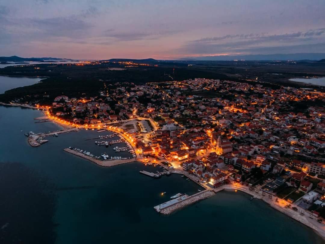 Apartments Luka Pakoštane Εξωτερικό φωτογραφία