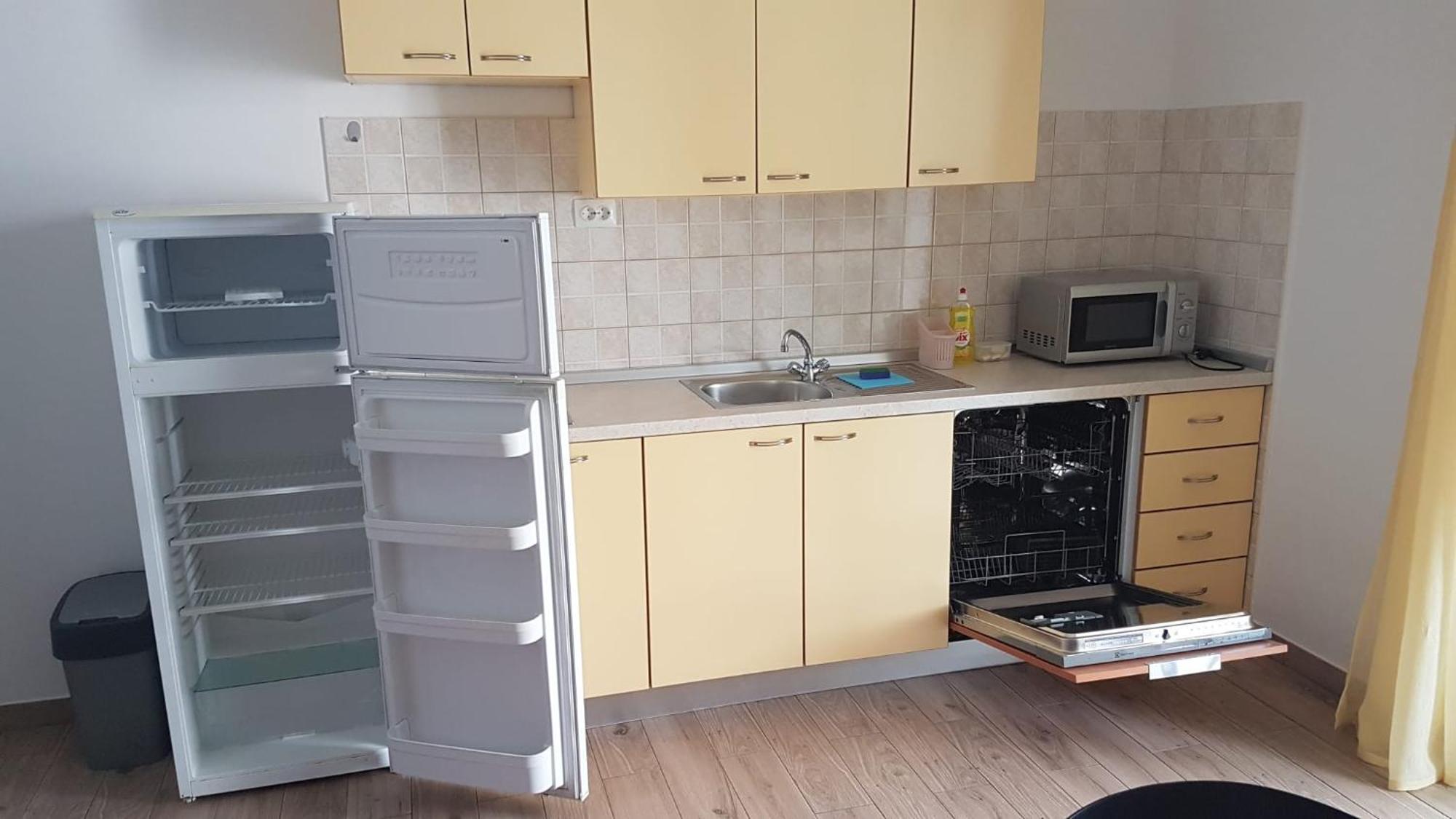 Apartments Luka Pakoštane Εξωτερικό φωτογραφία