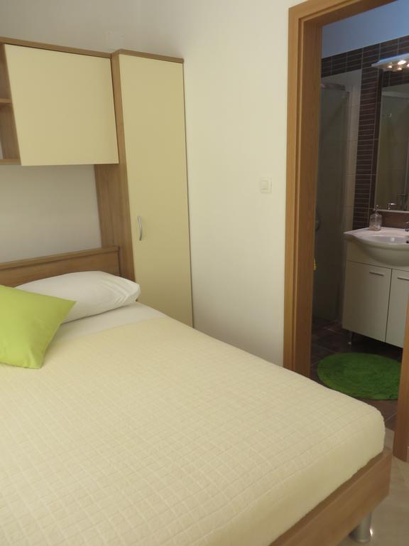 Apartments Luka Pakoštane Εξωτερικό φωτογραφία