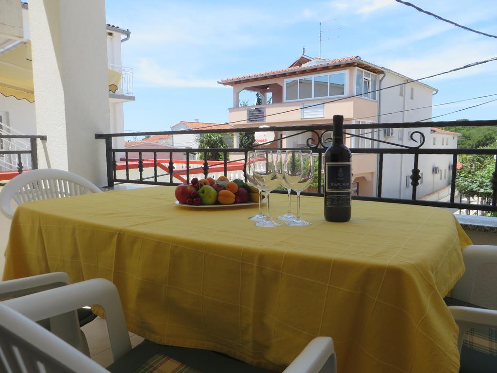 Apartments Luka Pakoštane Εξωτερικό φωτογραφία