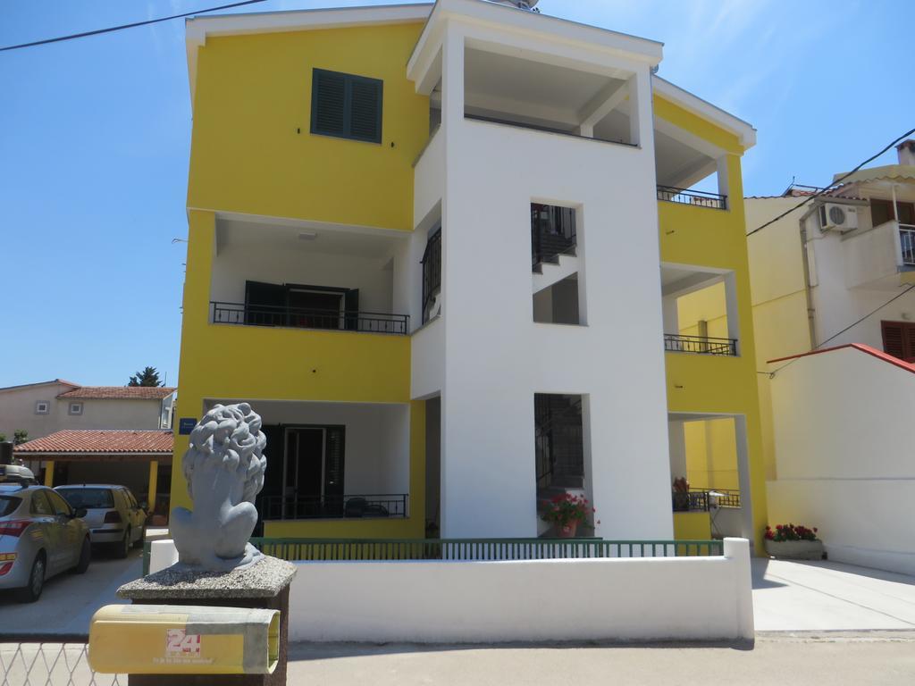 Apartments Luka Pakoštane Εξωτερικό φωτογραφία